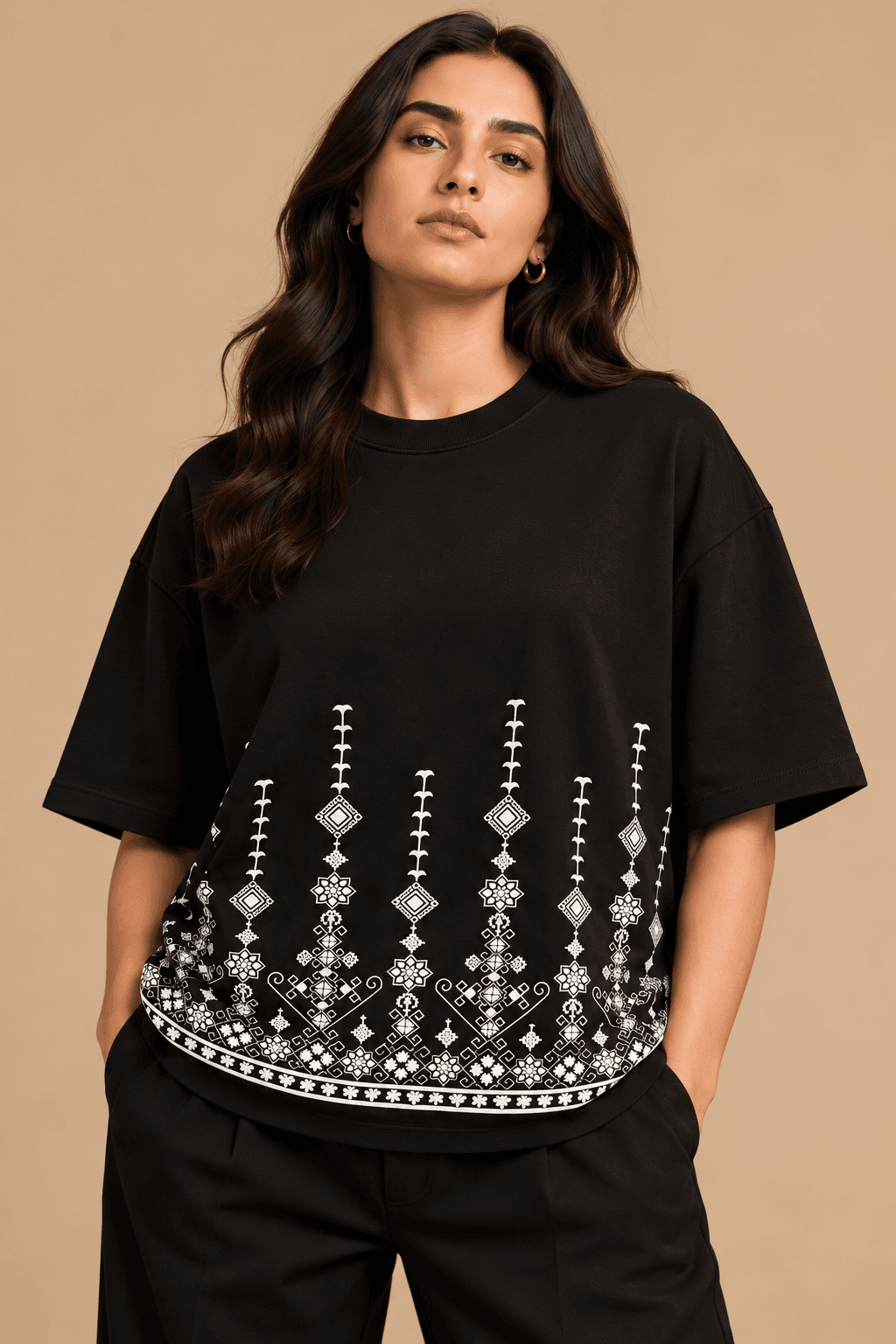 Ornamental Hem Graphic Oversized T-Shirt