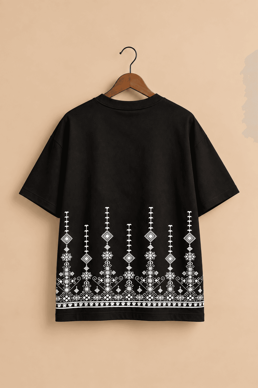 Ornamental Hem Graphic Oversized T-Shirt